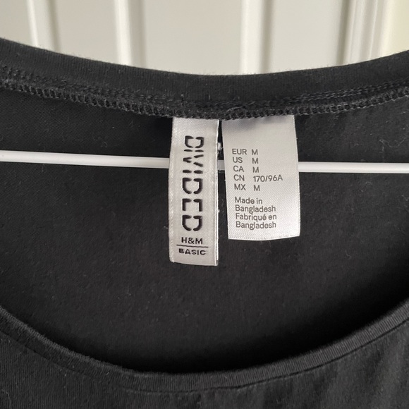 Black Mid-length dress from H&M - Picture 2 of 3